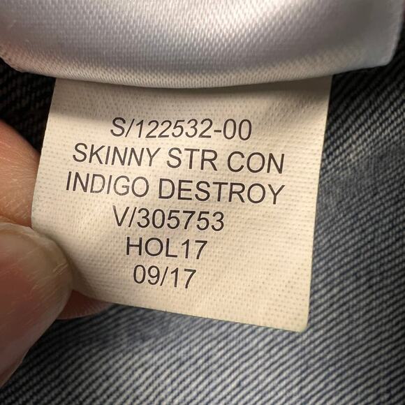 Gap Limited Edition Cone Denim Indigo Destroy Skinny Straight Jeans Size 31x30 - Picture 15 of 16